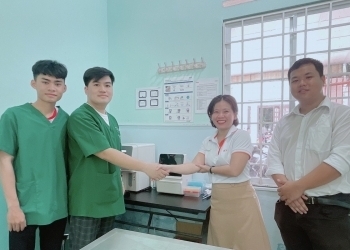 Sistar Vietnam trao tặng máy phân tích sinh hóa CV5 cho bệnh xá thú y đại học Nông Lâm