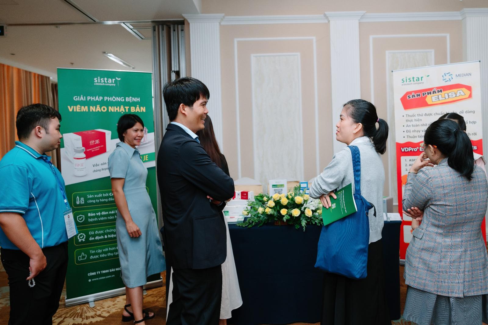 gian hàng Sistar Vietnam đã thu hút sự quan tâm của khách tham dự