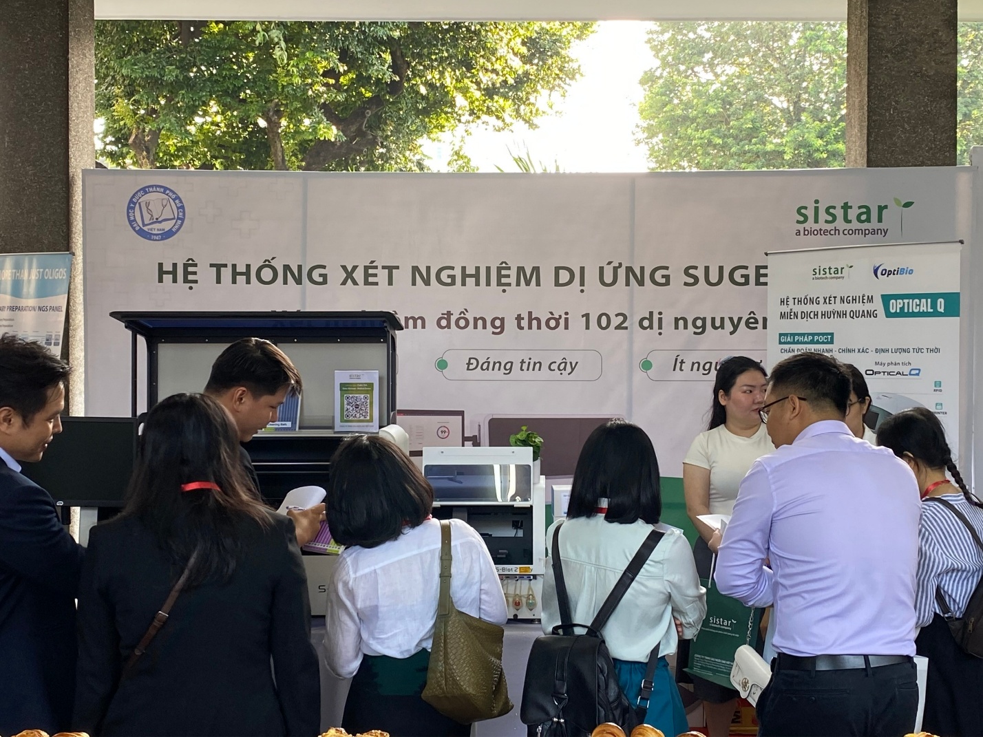 Gian hàng của Sistar Vietnam nhận được nhiều sự quan từ Quý đại biểu, khách mời